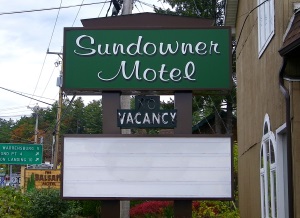 Sundowner Motel Lake George sign